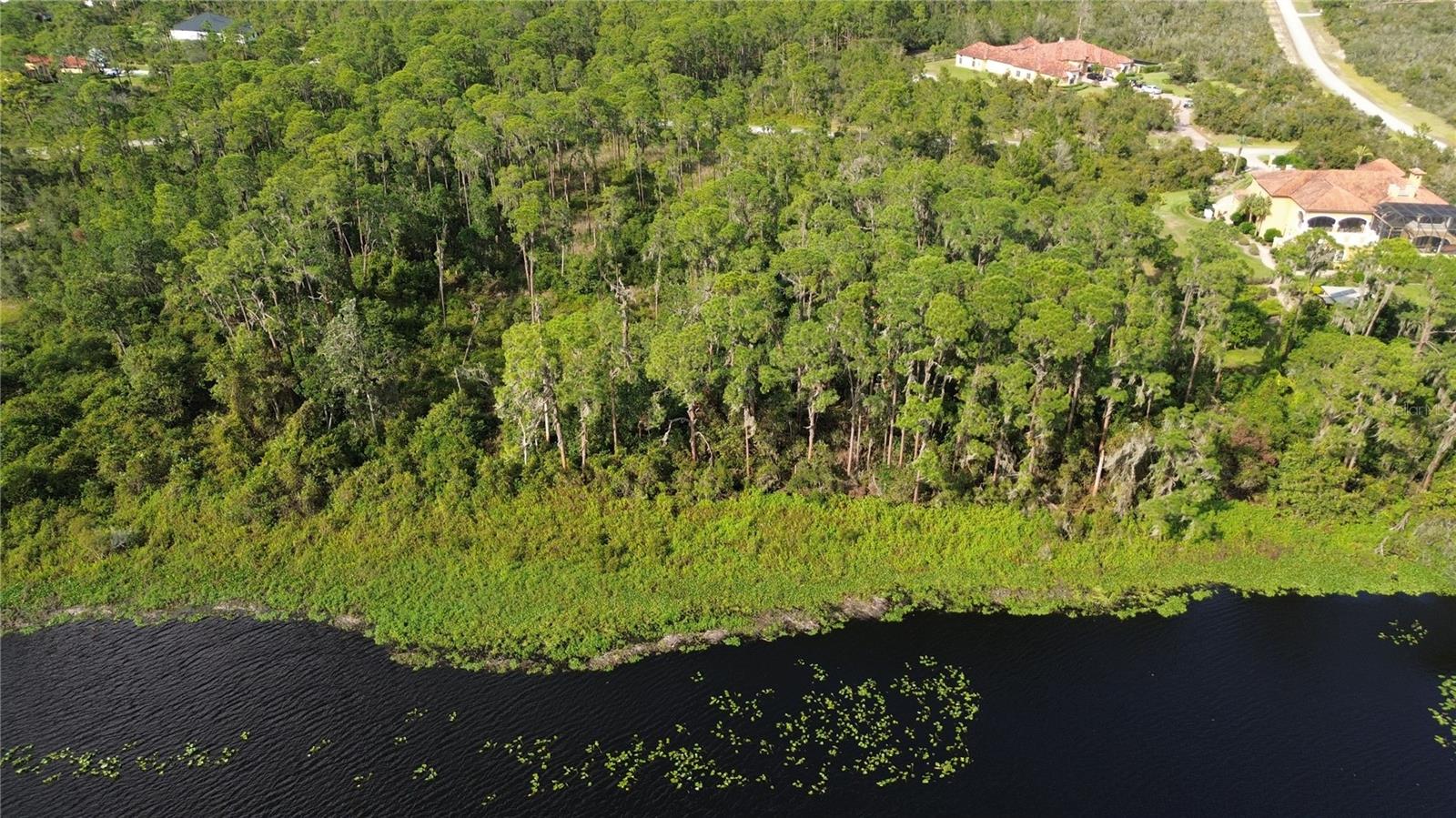 HAWKS LANDING - Land