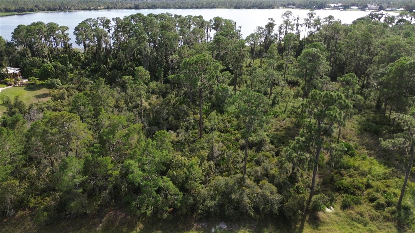 HAWKS LANDING - Land