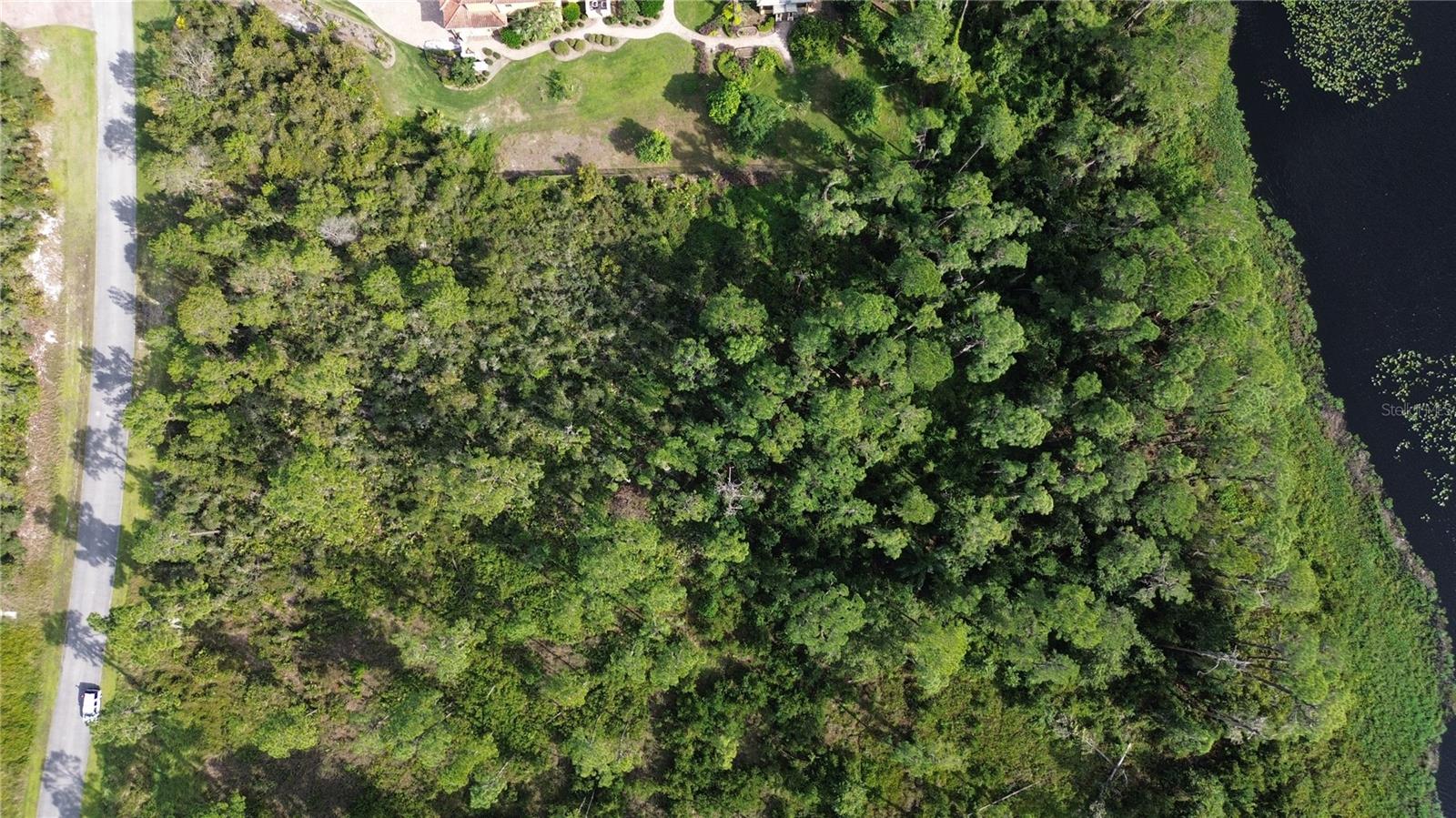 HAWKS LANDING - Land