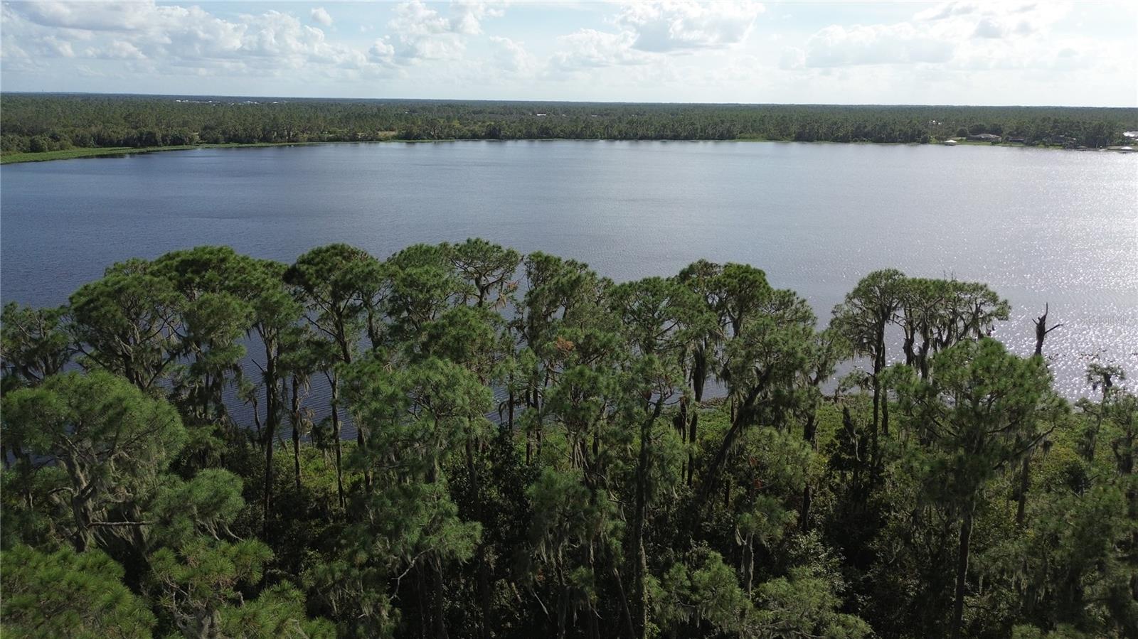 HAWKS LANDING - Land