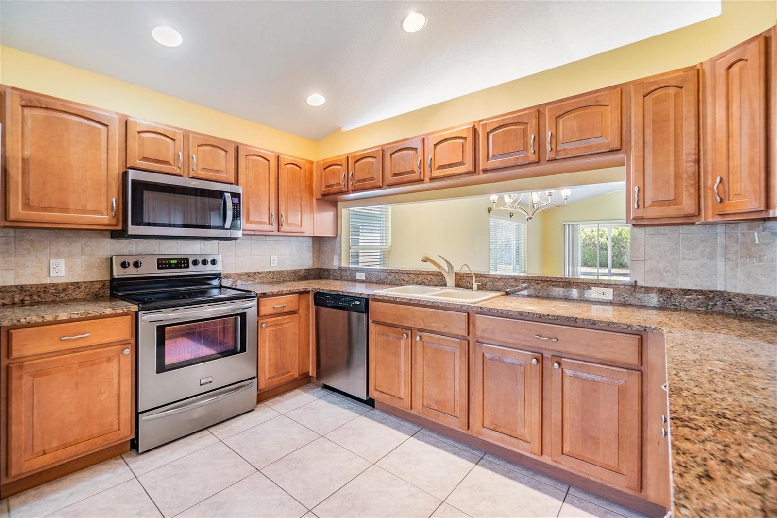 1809 ARBOR KNOLL LOOP
