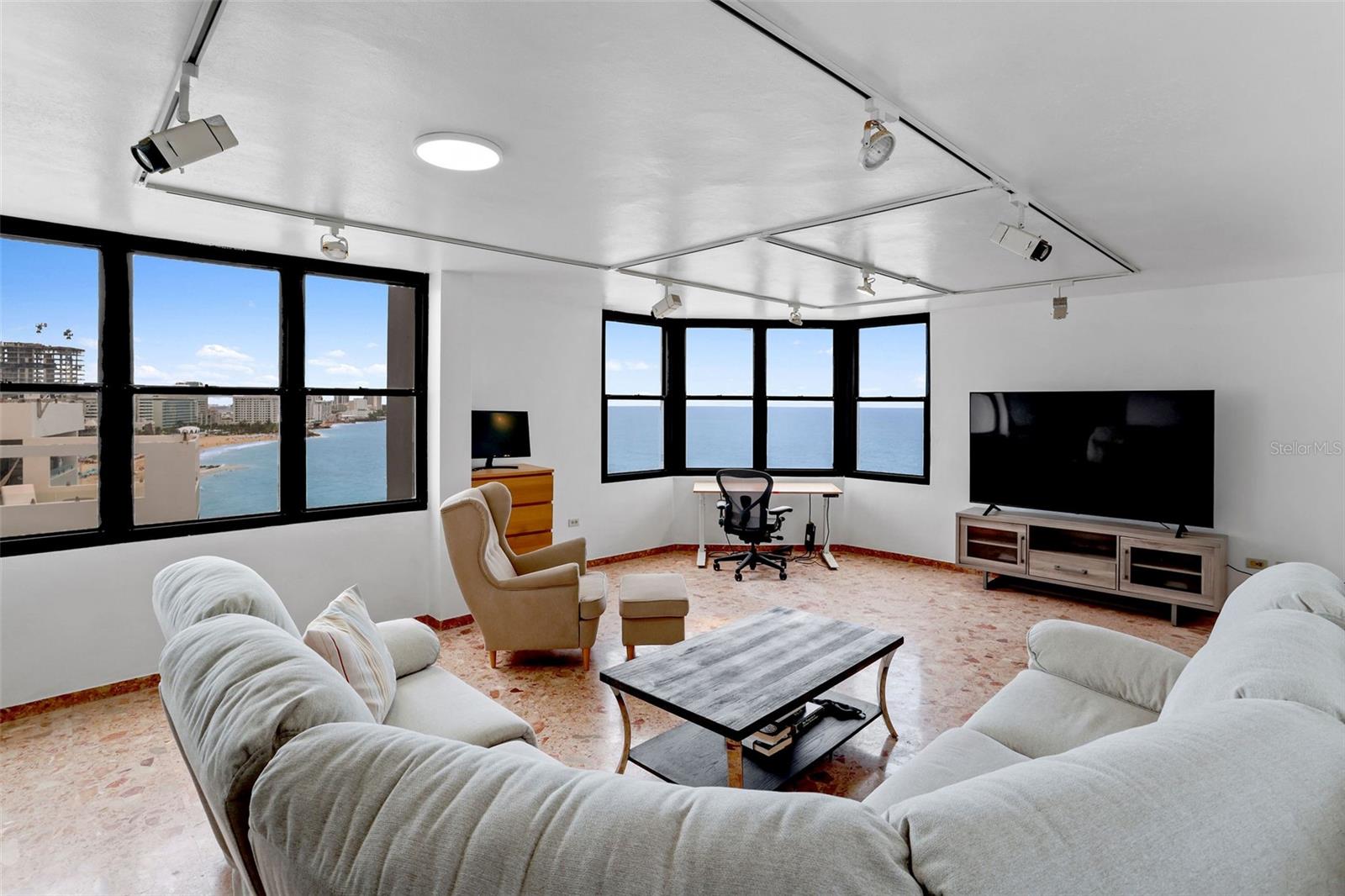 CONDADO - Residential