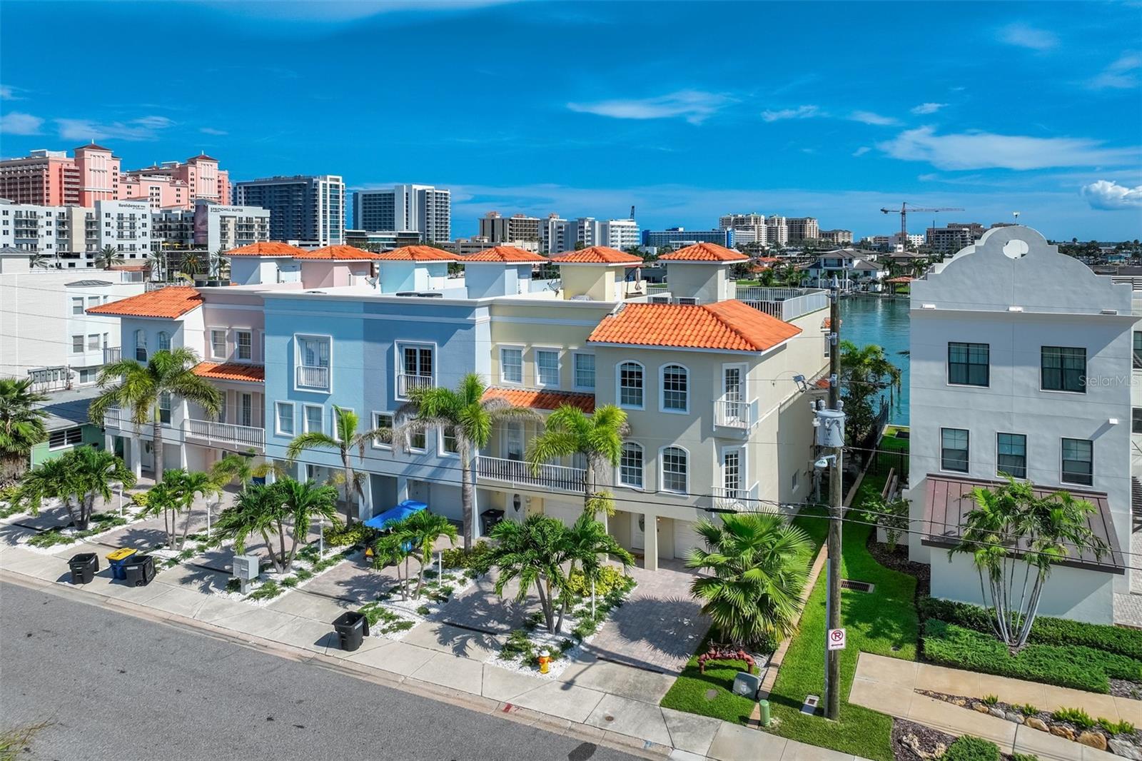 HARBORSIDE TWNHMS - Residential