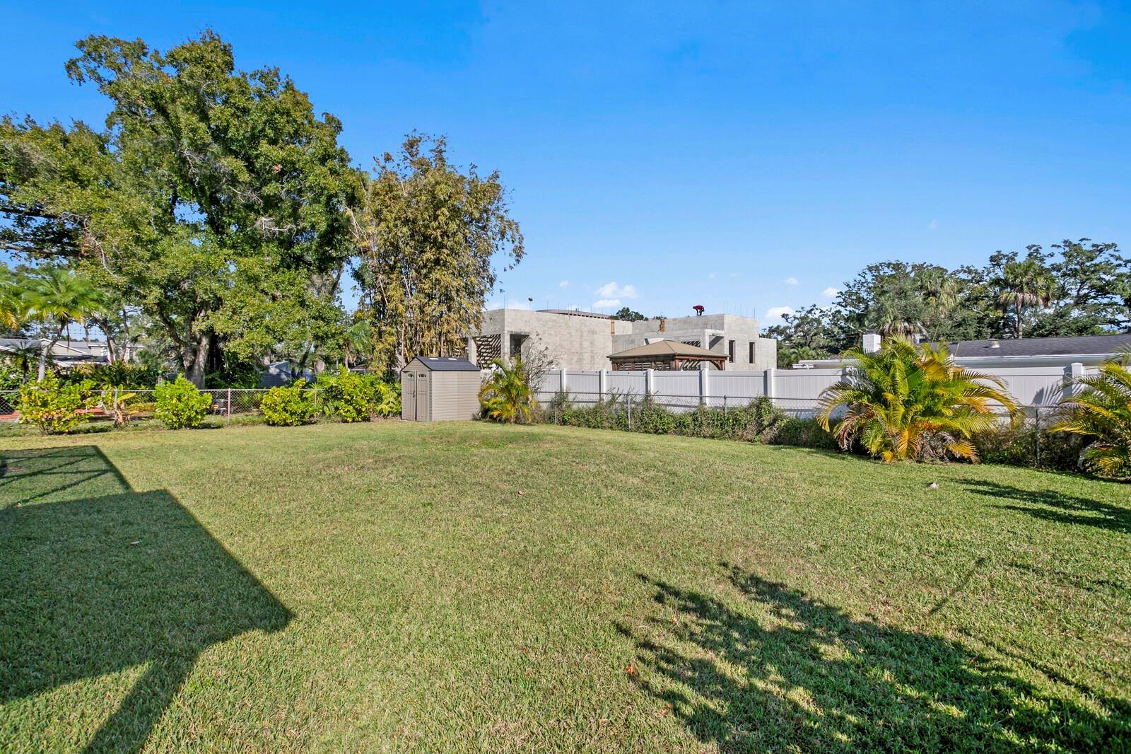 WEST SHORE CREST - Residential