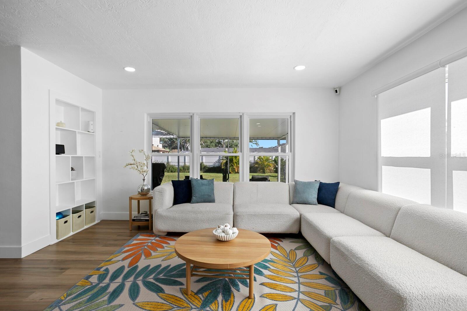 WEST SHORE CREST - Residential