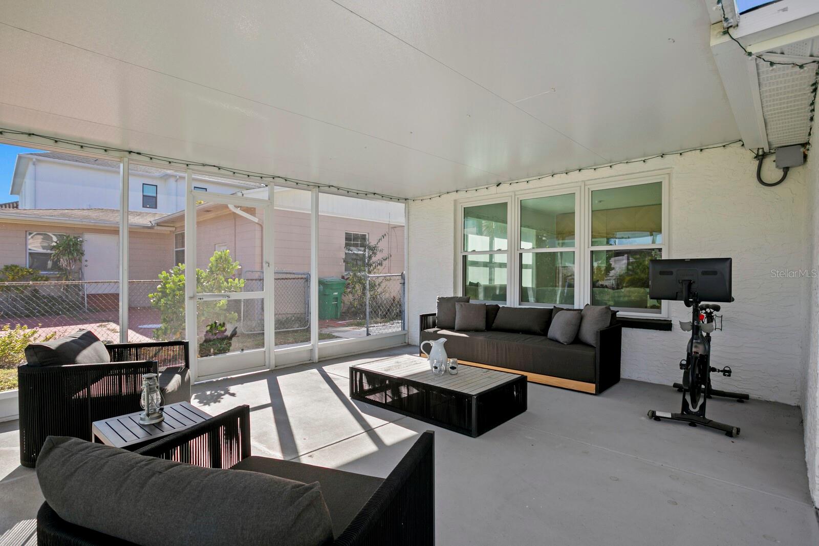 WEST SHORE CREST - Residential