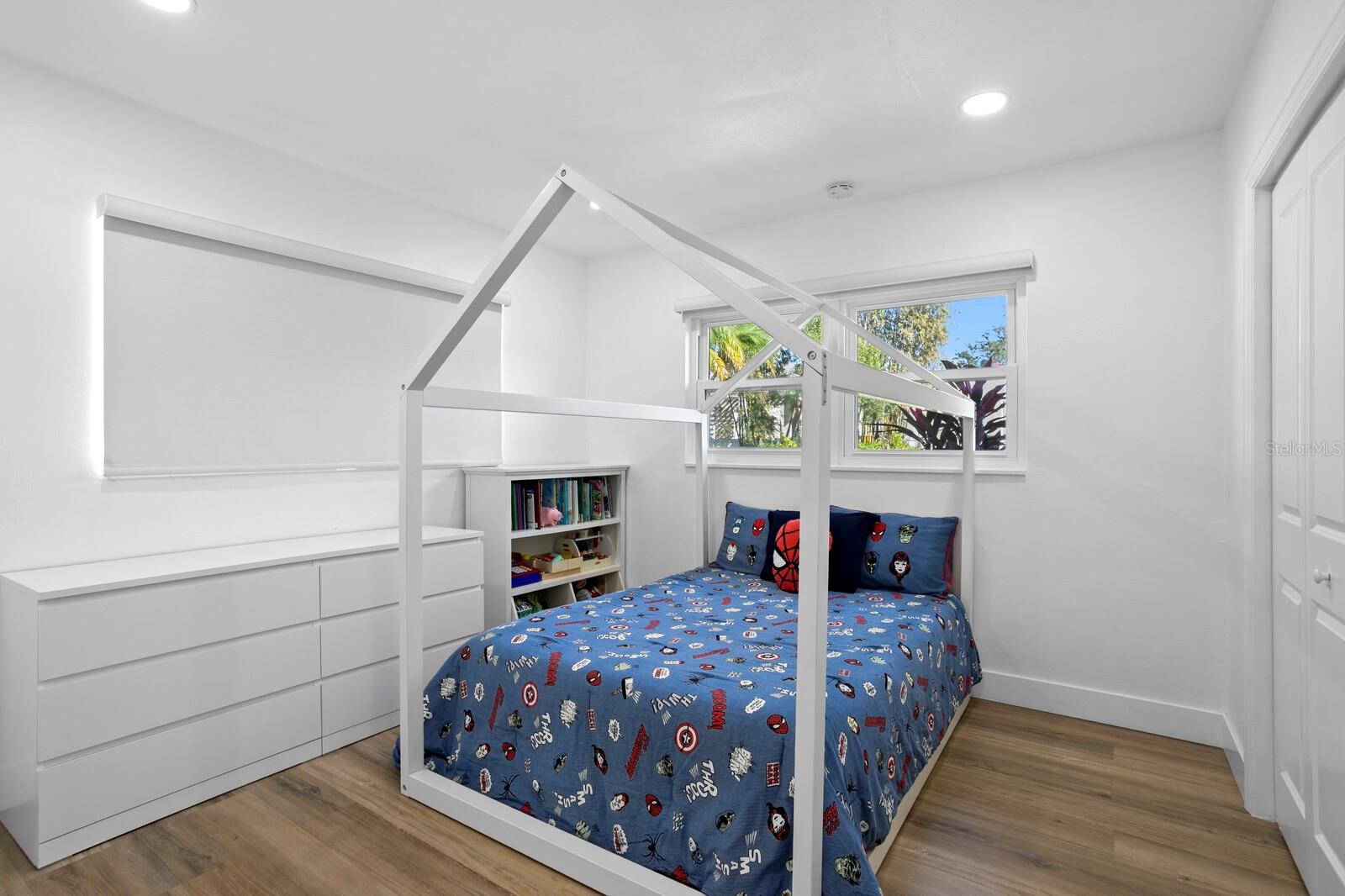 WEST SHORE CREST - Residential