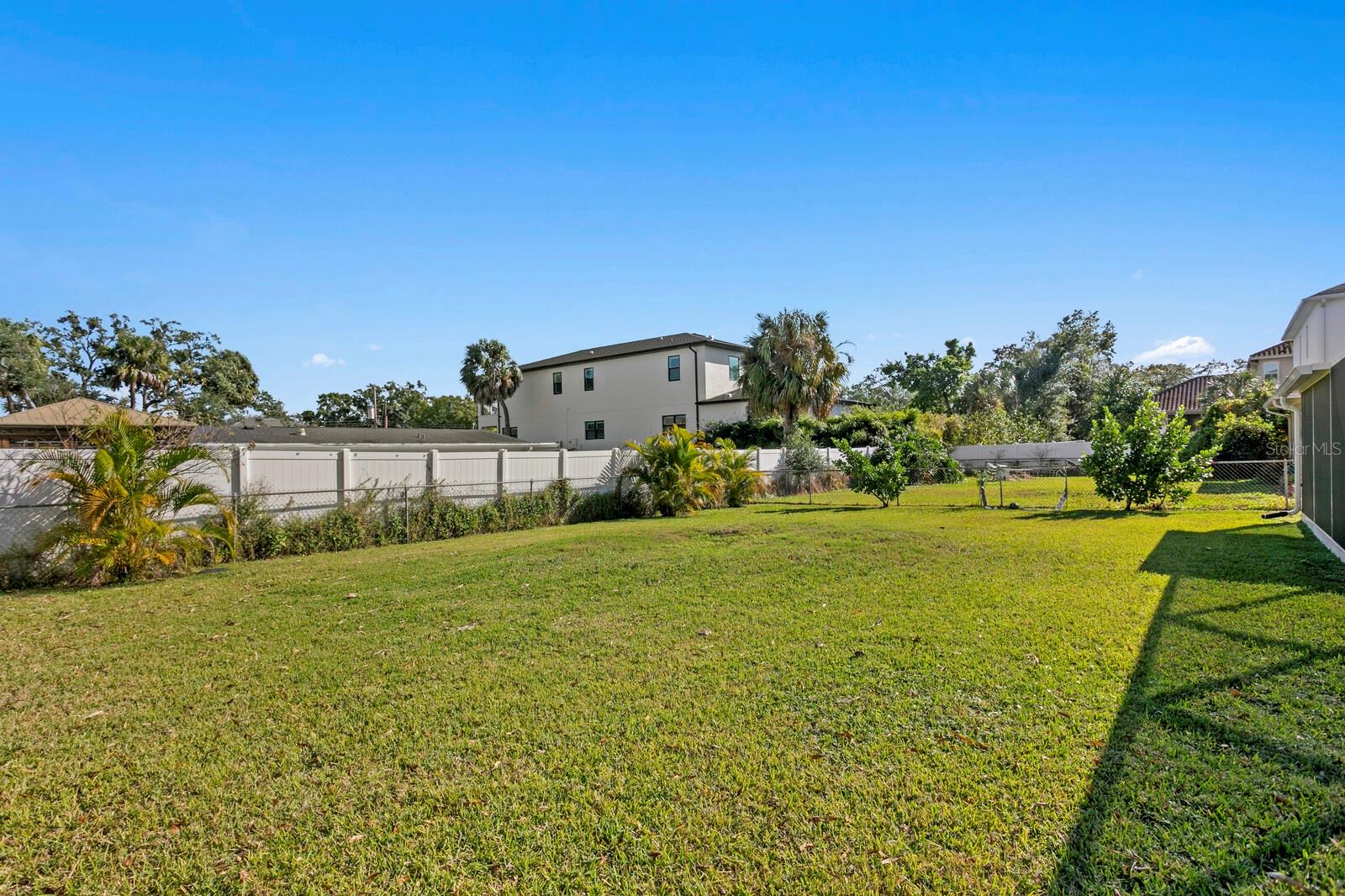 WEST SHORE CREST - Residential