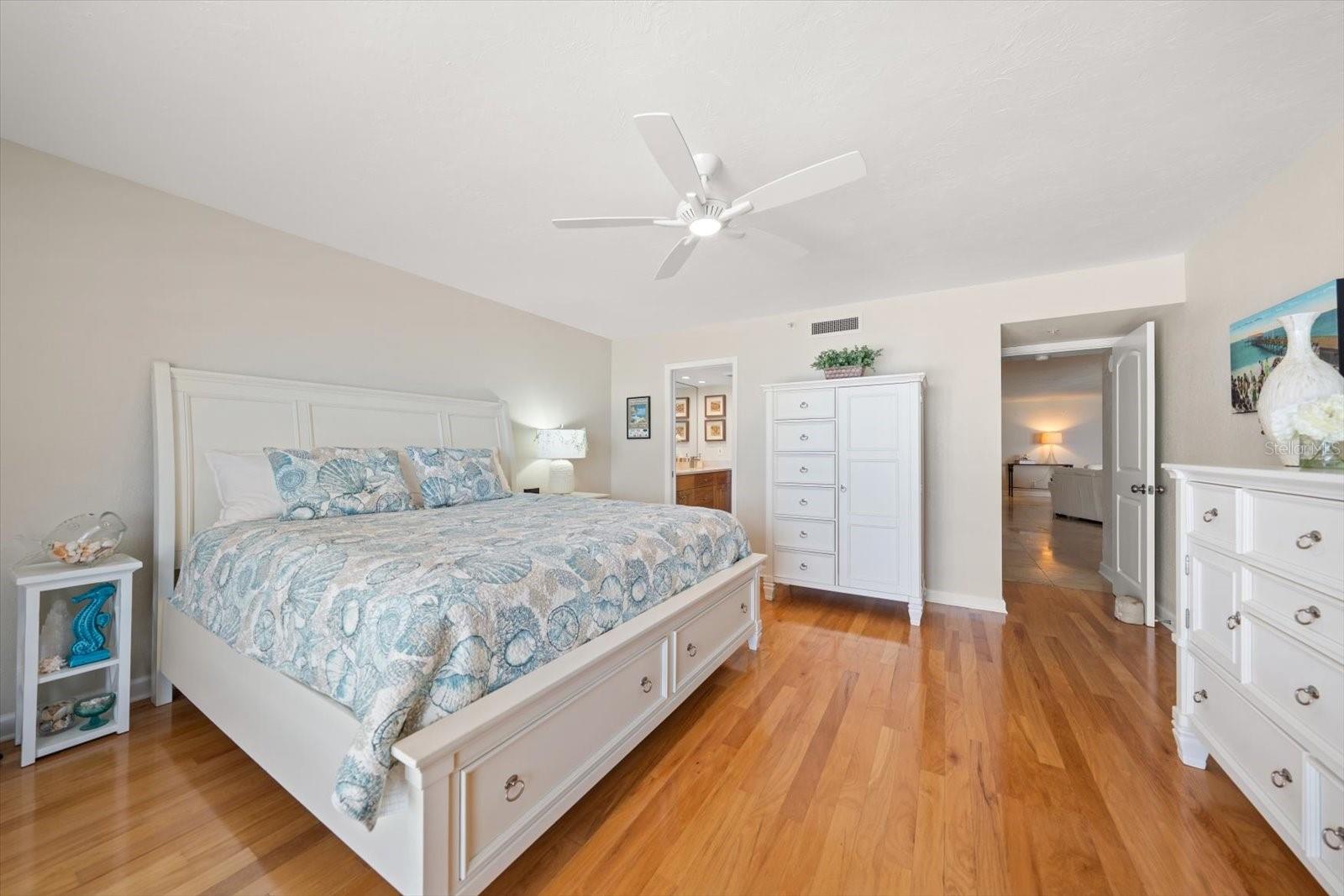 DANS ISLAND ON SAND KEY CONDO - Residential