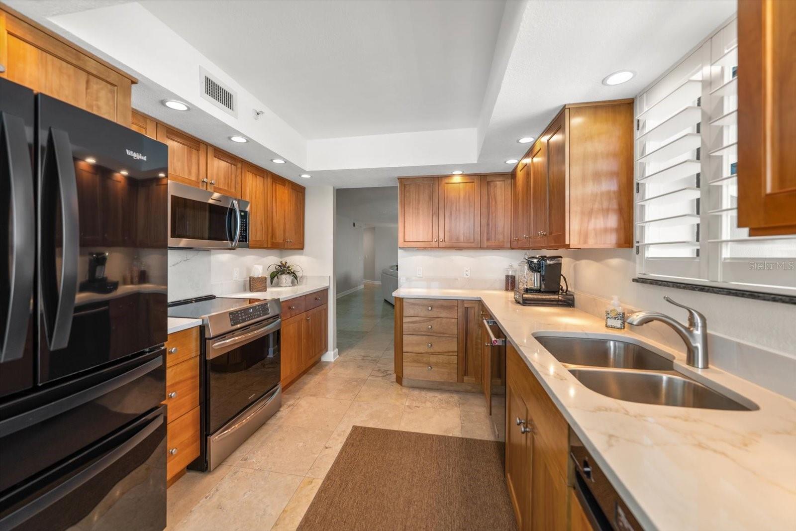 DANS ISLAND ON SAND KEY CONDO - Residential