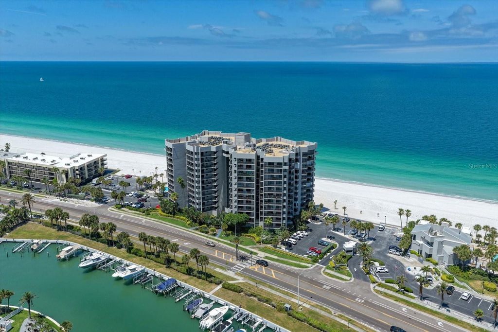 Photo of 1660 Gulf Boulevard #403, Clearwater Beach, FL 33767 (MLS # TB8504550)