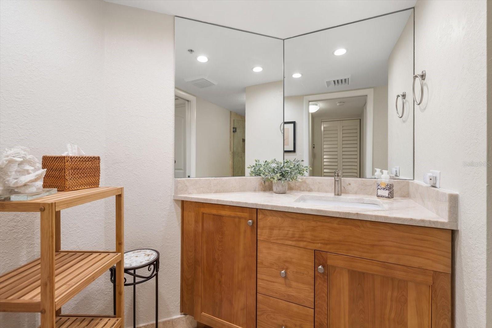 DANS ISLAND ON SAND KEY CONDO - Residential