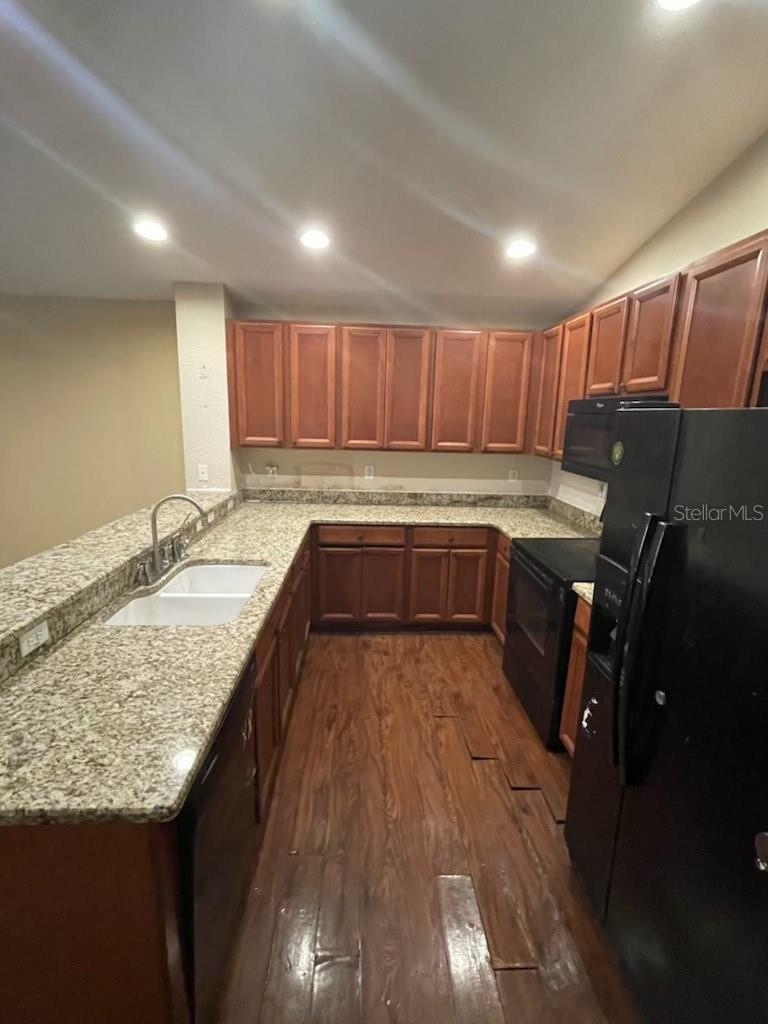 VILLAGES OF PARKWOOD - Residential