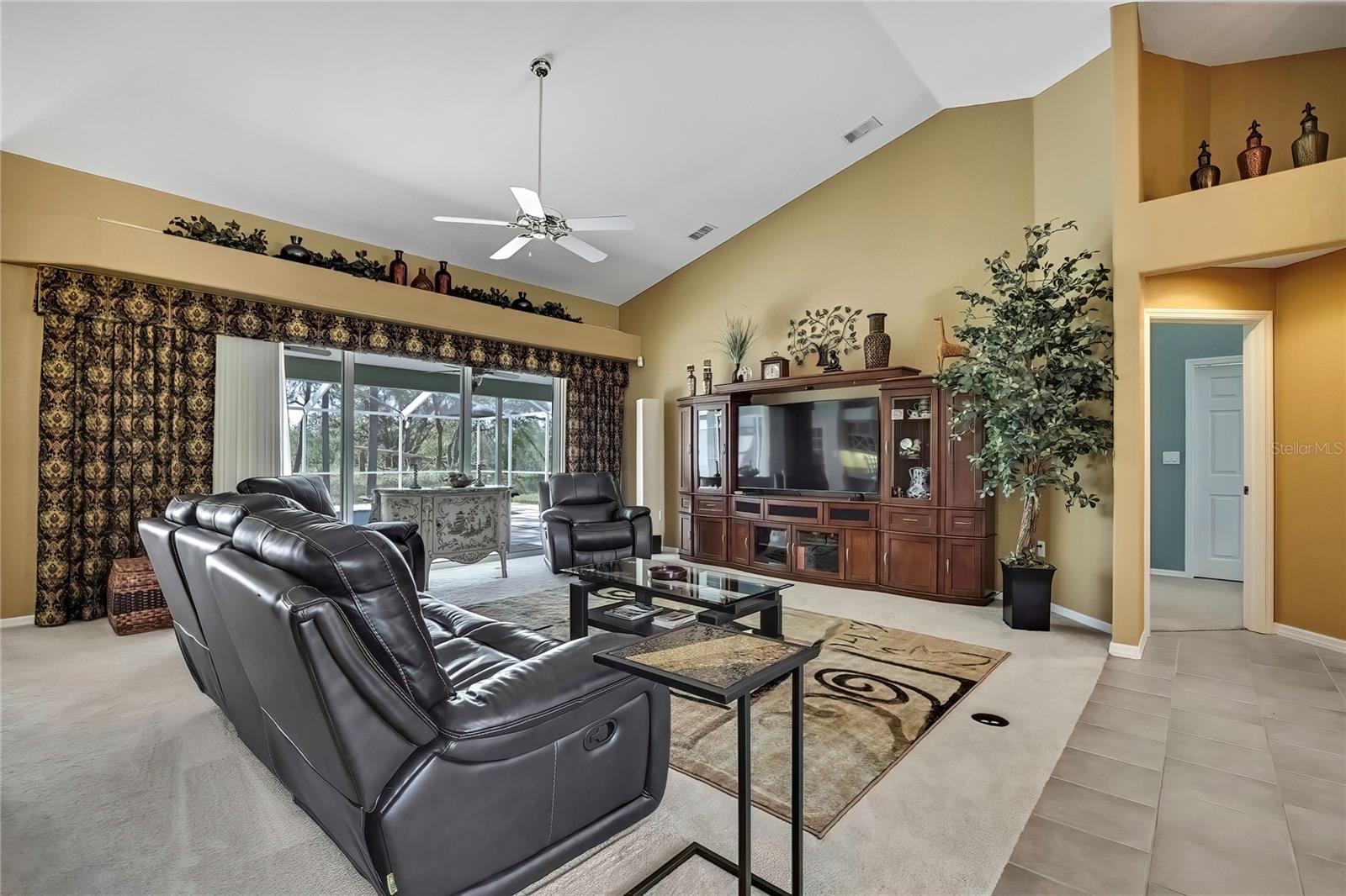 17364 MEDITERRANEAN CIRCLE