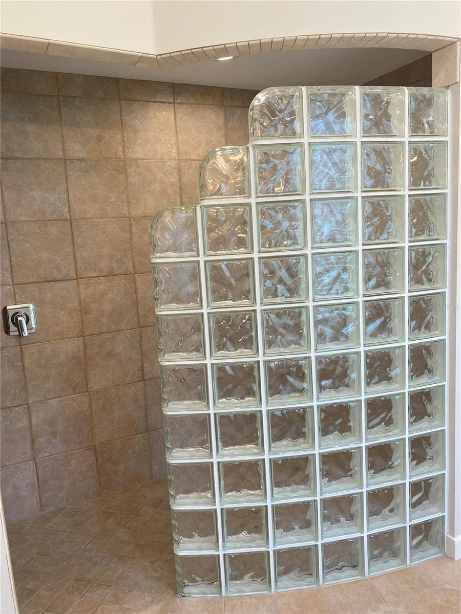 UNIVERSITY PARK - Residential