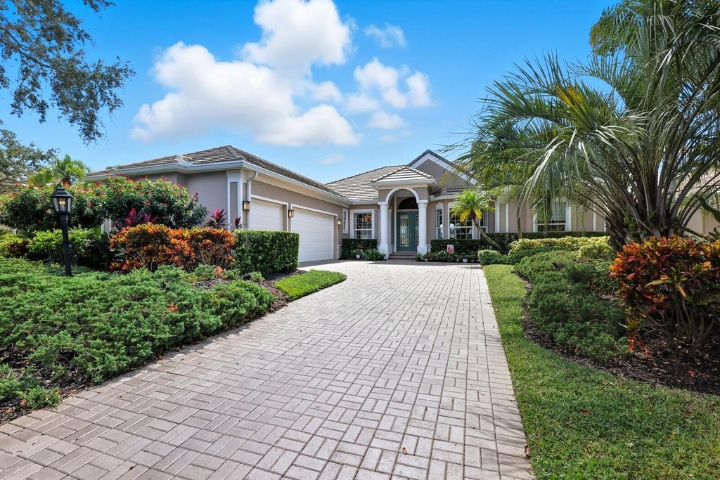 Photo of 8160 Collingwood Court, University Park, FL 34201 (MLS # A4666258)