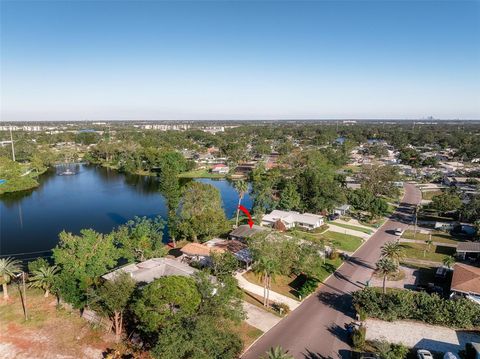 A home in SEMINOLE