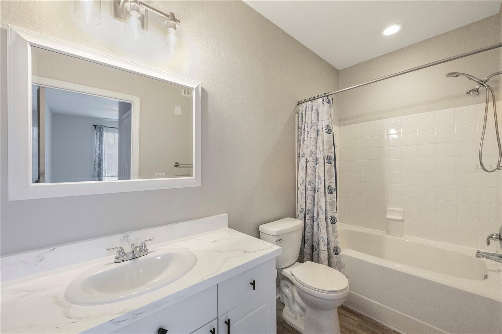 THE ENCLAVE AT RICHMOND PLACE - Residential