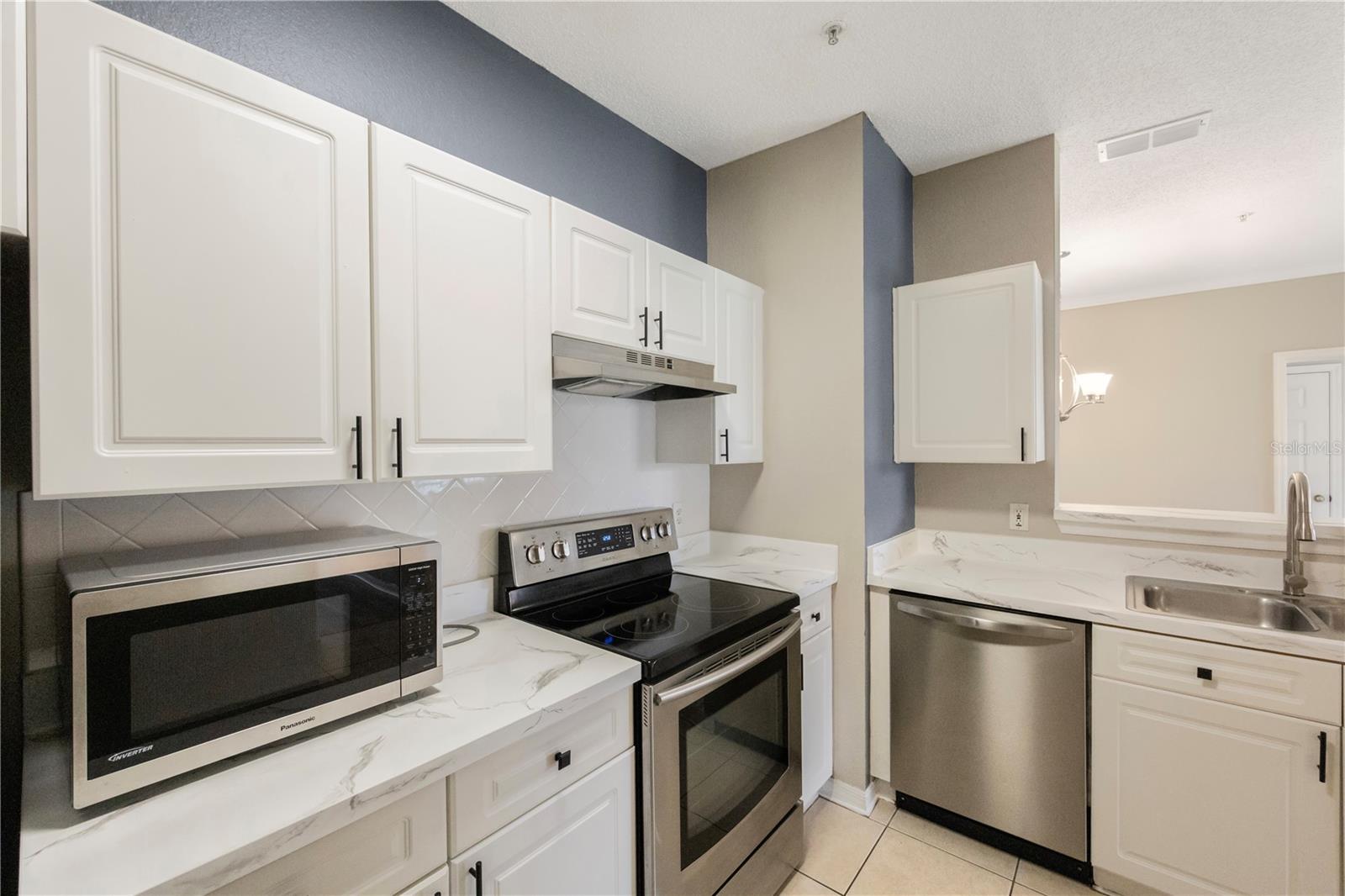 THE ENCLAVE AT RICHMOND PLACE - Residential