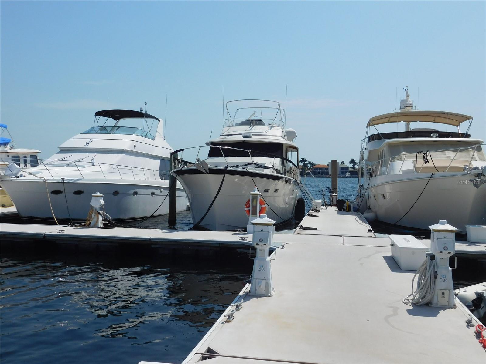 RIVIERA DUNES MARINA - Residential