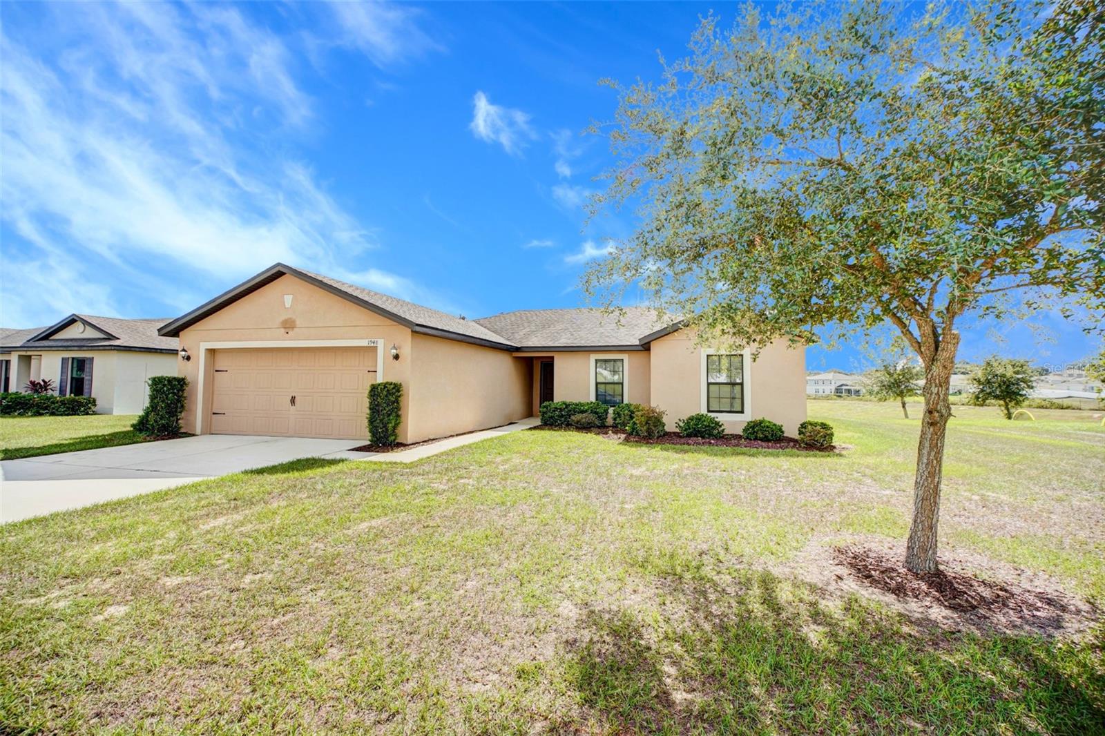 MASCOTTE LAKE JACKSON RIDGE PH 02 - Residential