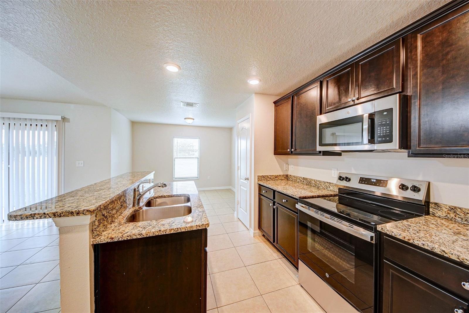 MASCOTTE LAKE JACKSON RIDGE PH 02 - Residential