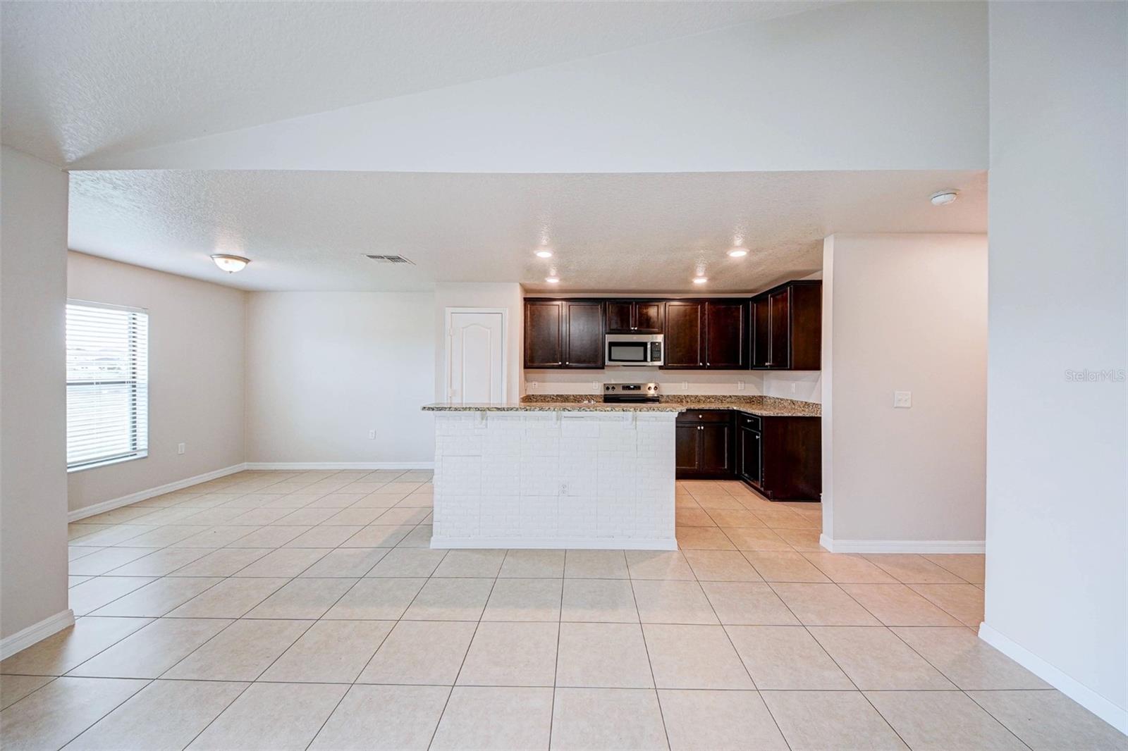 MASCOTTE LAKE JACKSON RIDGE PH 02 - Residential