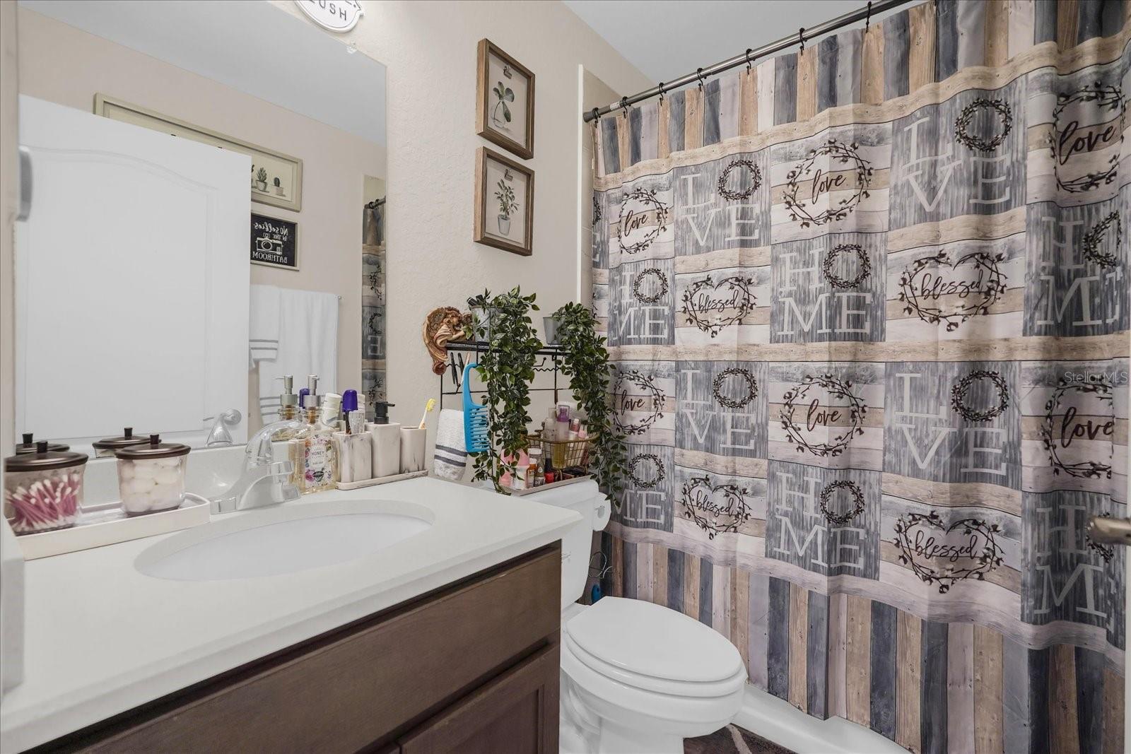 SANCTUARY BY THE LAKE PH 2 - Residential