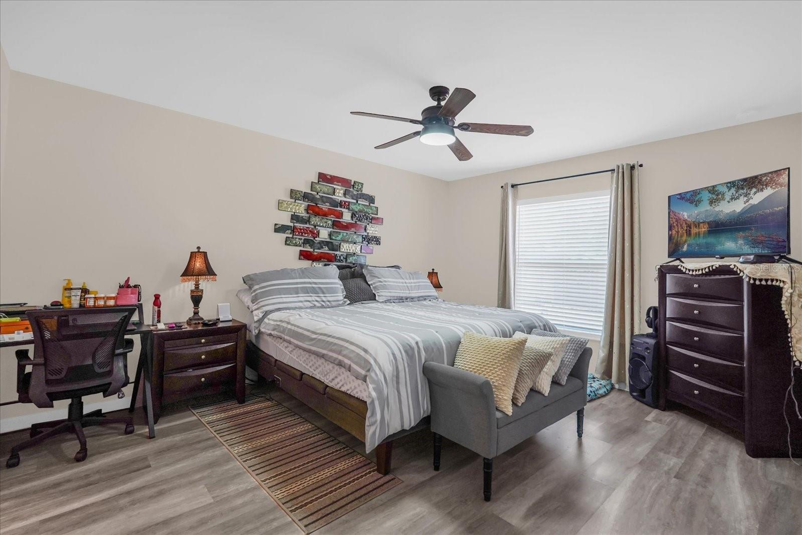 SANCTUARY BY THE LAKE PH 2 - Residential