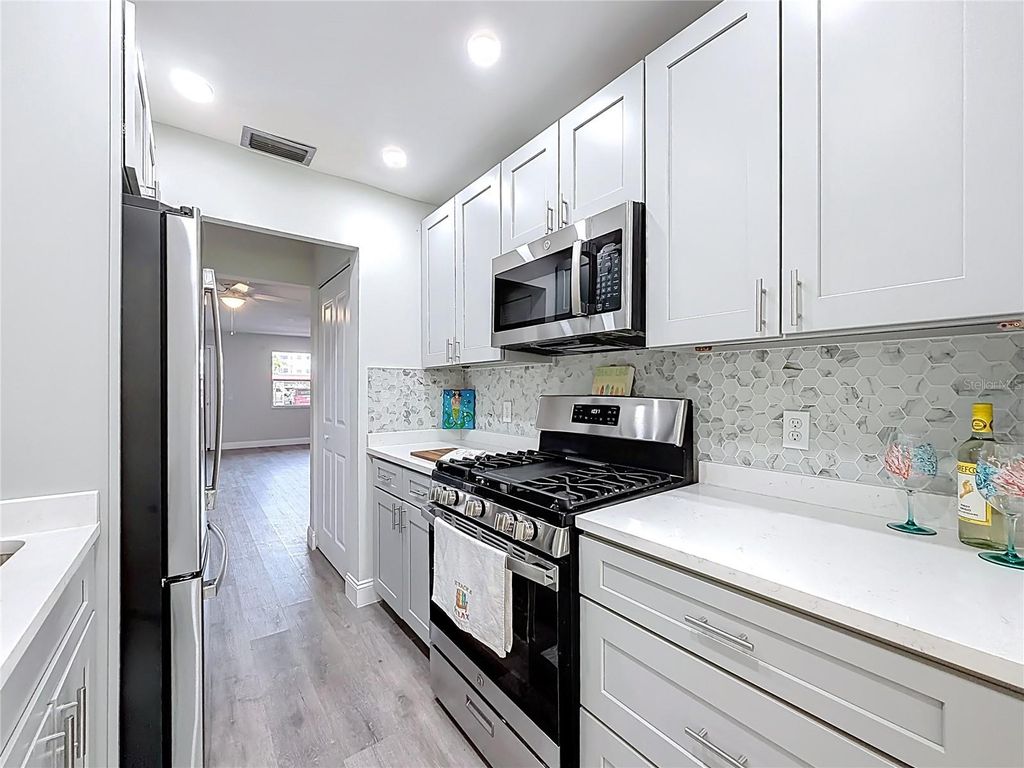 Photo of 5840 30th Avenue S #106, Gulfport, FL 33707 (MLS # TB8497112)