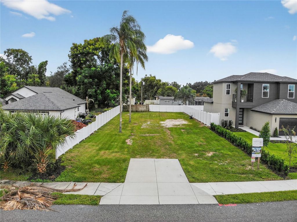Photo of 1012 Courland Street, Orlando, FL 32804 (MLS # O6351824)