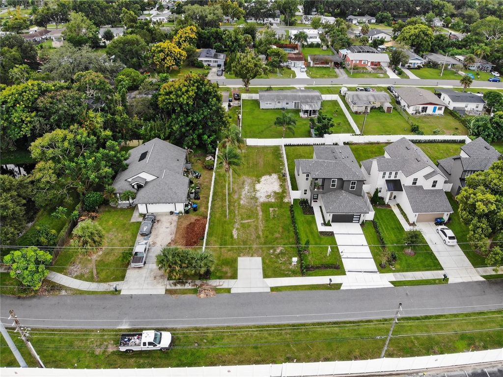 Photo of 1012 Courland Street, Orlando, FL 32804 (MLS # O6351824)