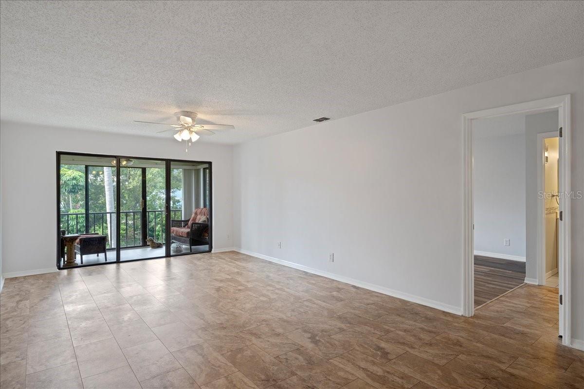 COLONIAL ISLES CONDO - Residential Lease