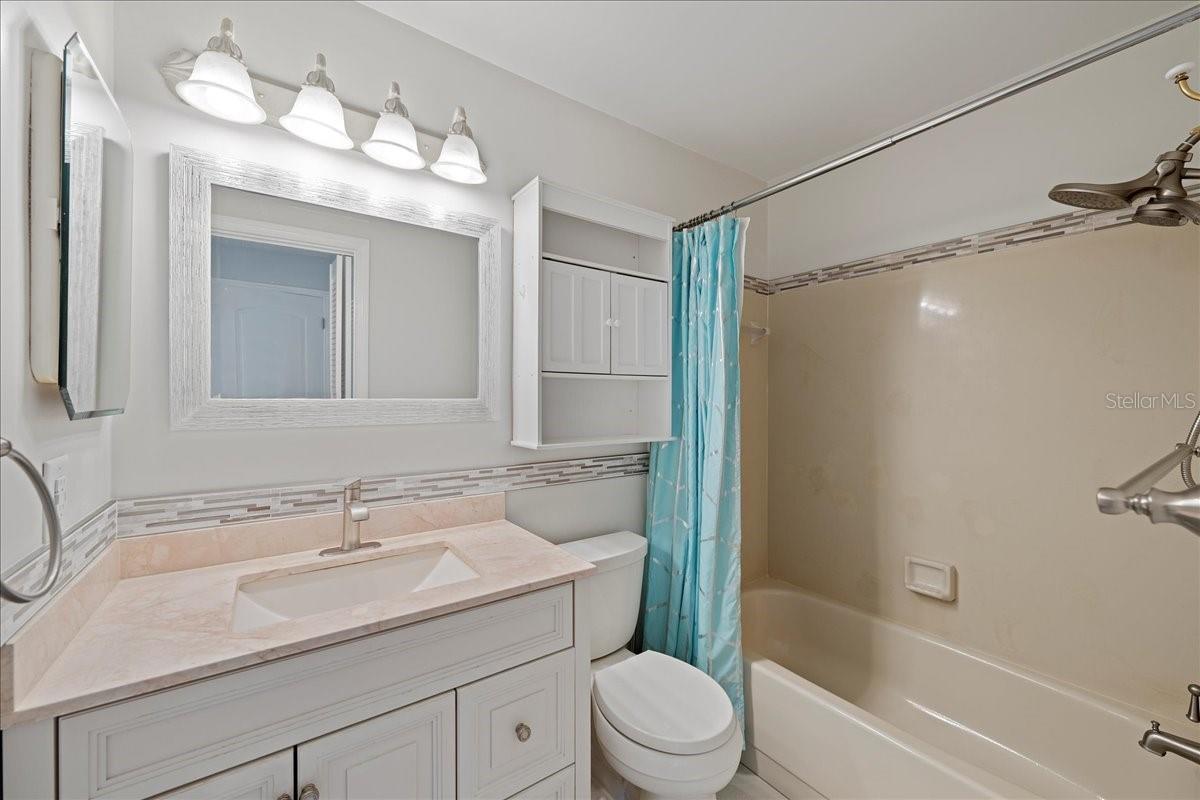 COLONIAL ISLES CONDO - Residential Lease