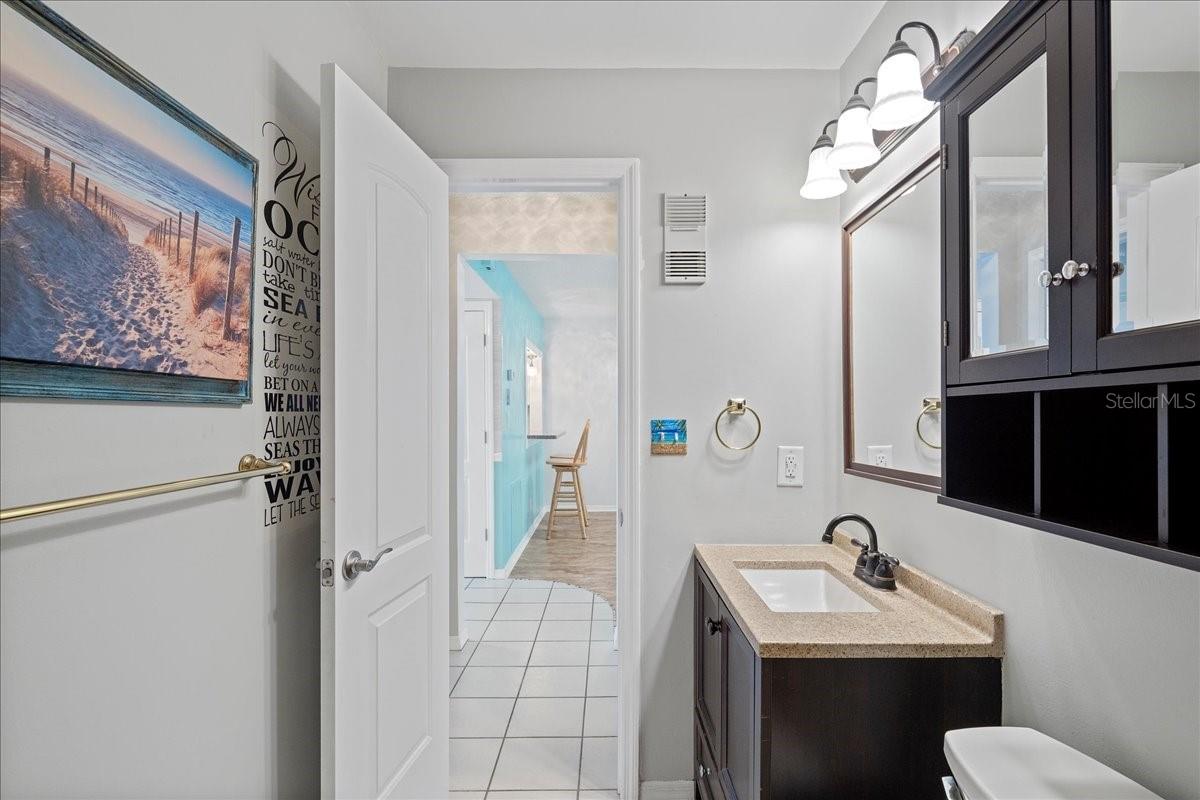 COLONIAL ISLES CONDO - Residential Lease