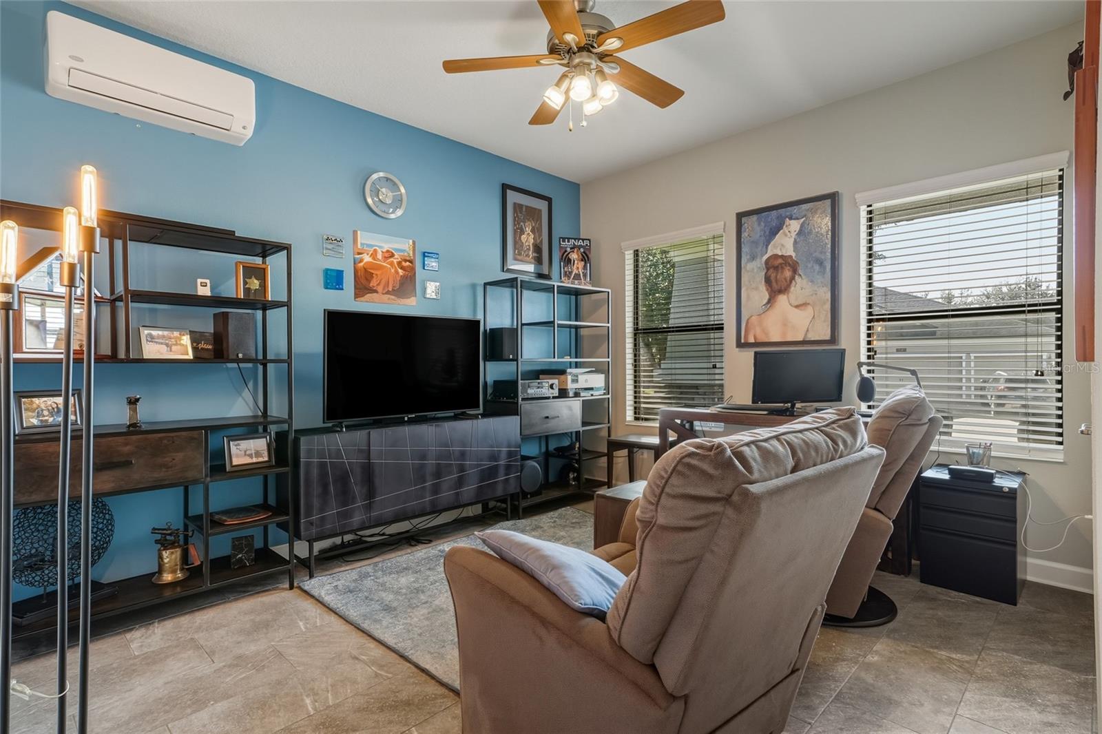 SUMMERLAKE - Residential