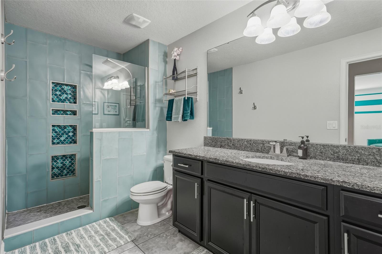 SUMMERLAKE - Residential