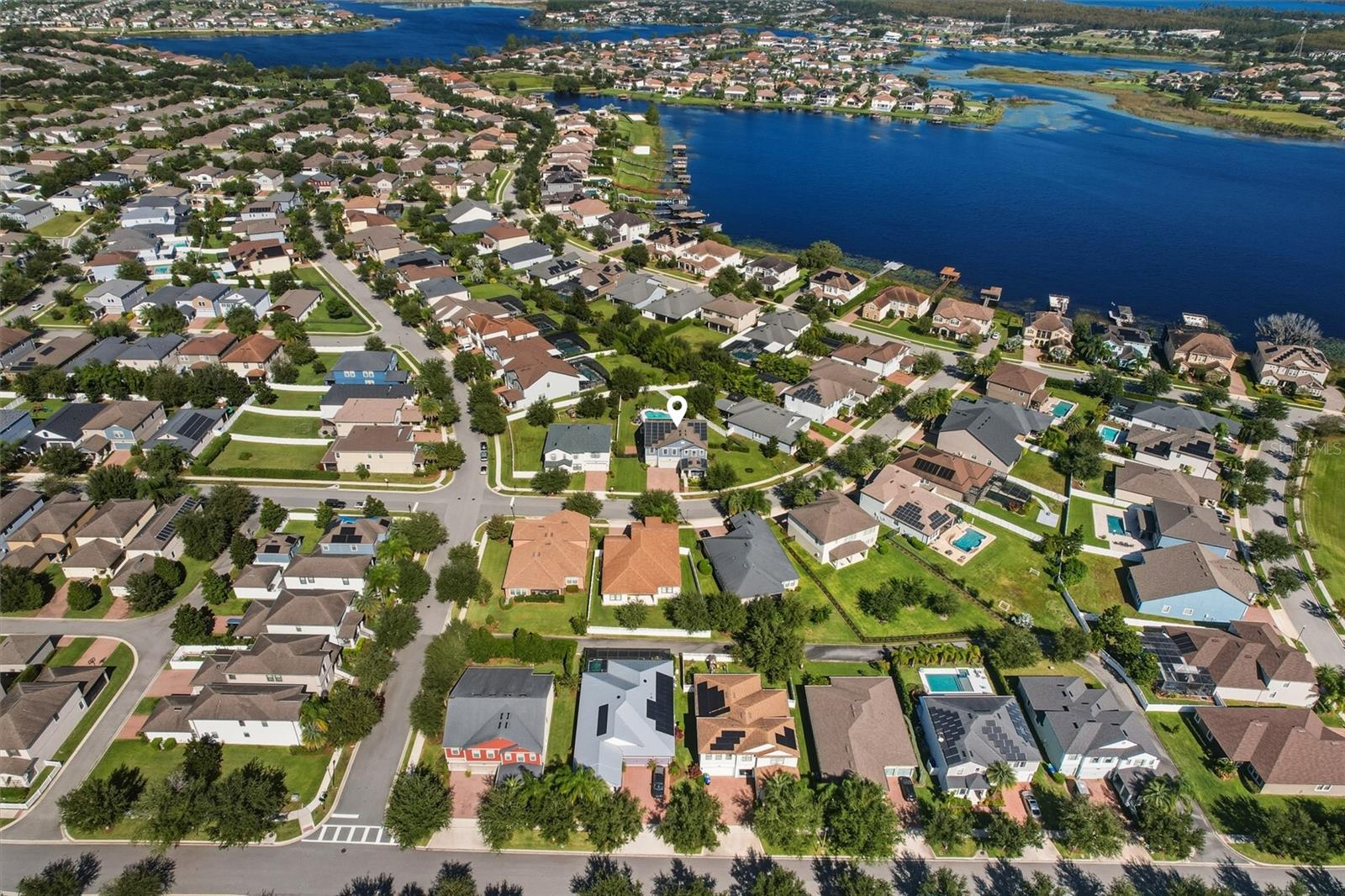 SUMMERLAKE - Residential