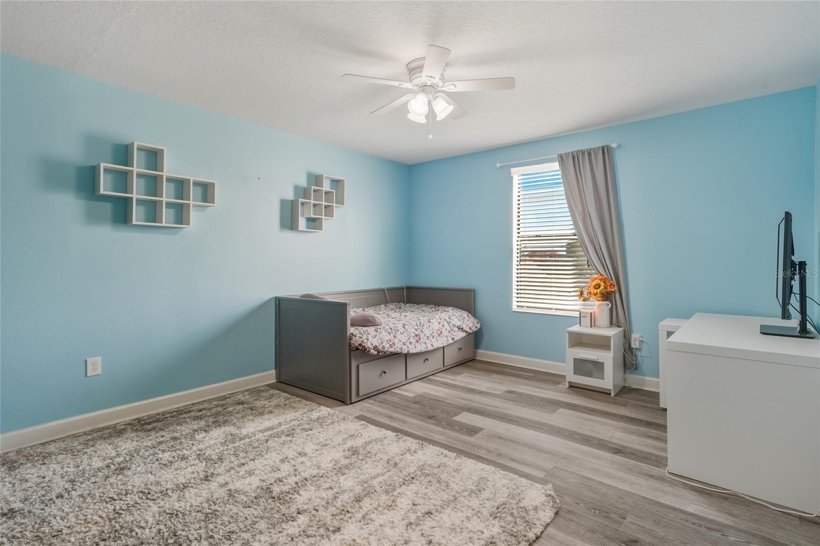 SUMMERLAKE - Residential