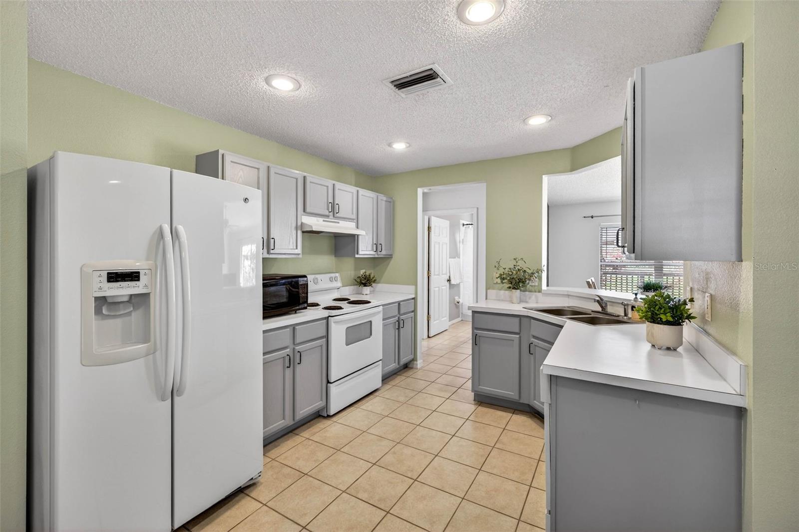 SOUTH POINTE PH 3A 3B - Residential