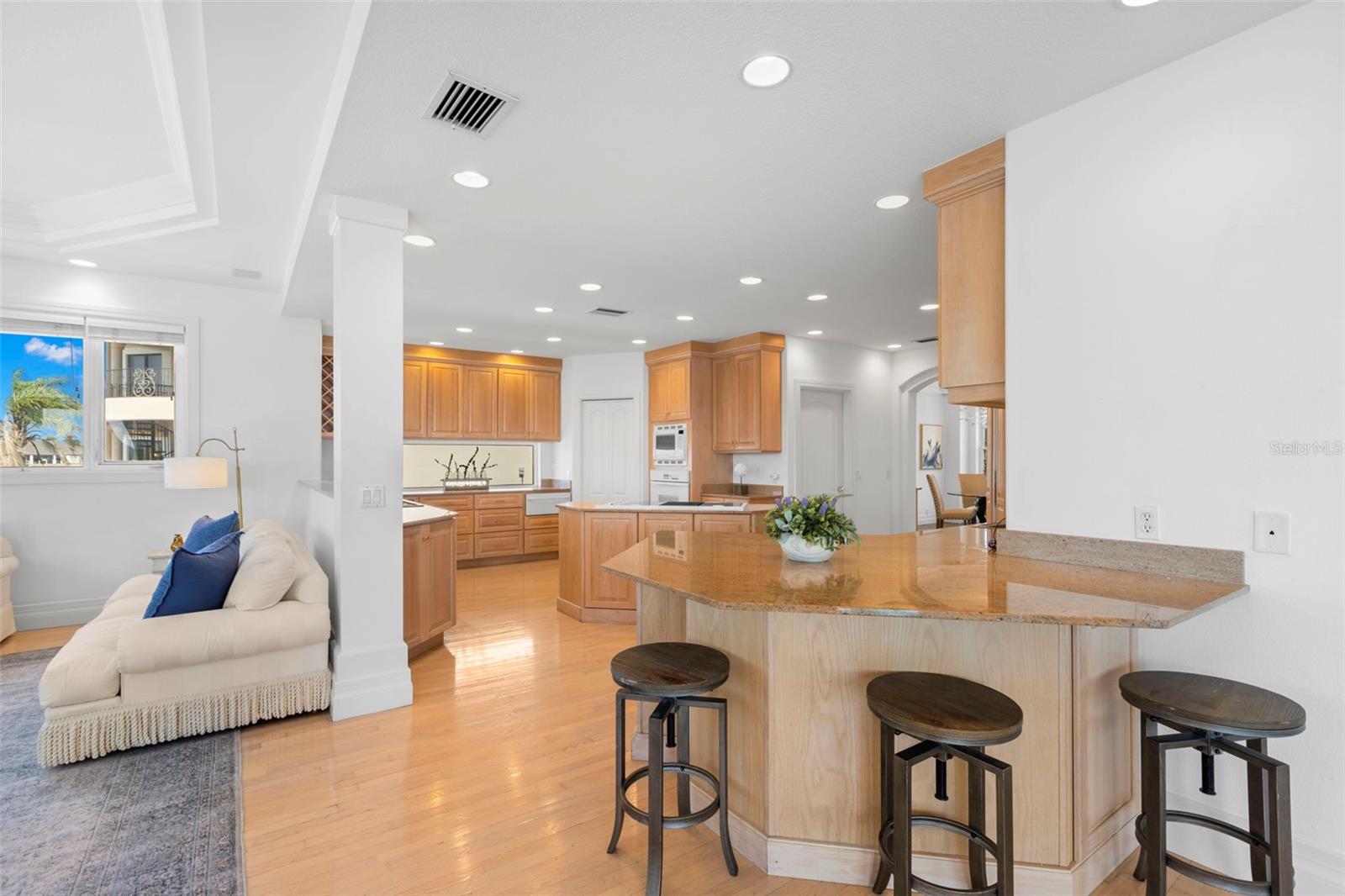 KIPPS COLONY ESTATES AT PASADENA YACHT/COUNTRY CL - Residential