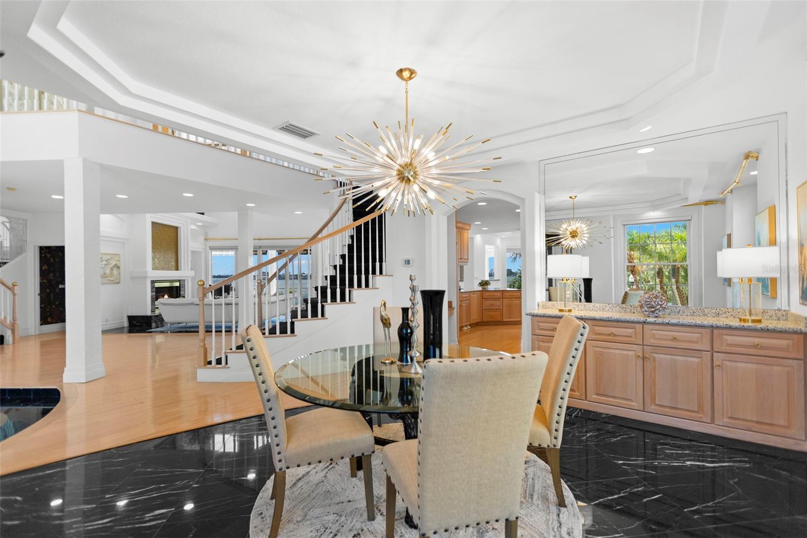 KIPPS COLONY ESTATES AT PASADENA YACHT/COUNTRY CL - Residential