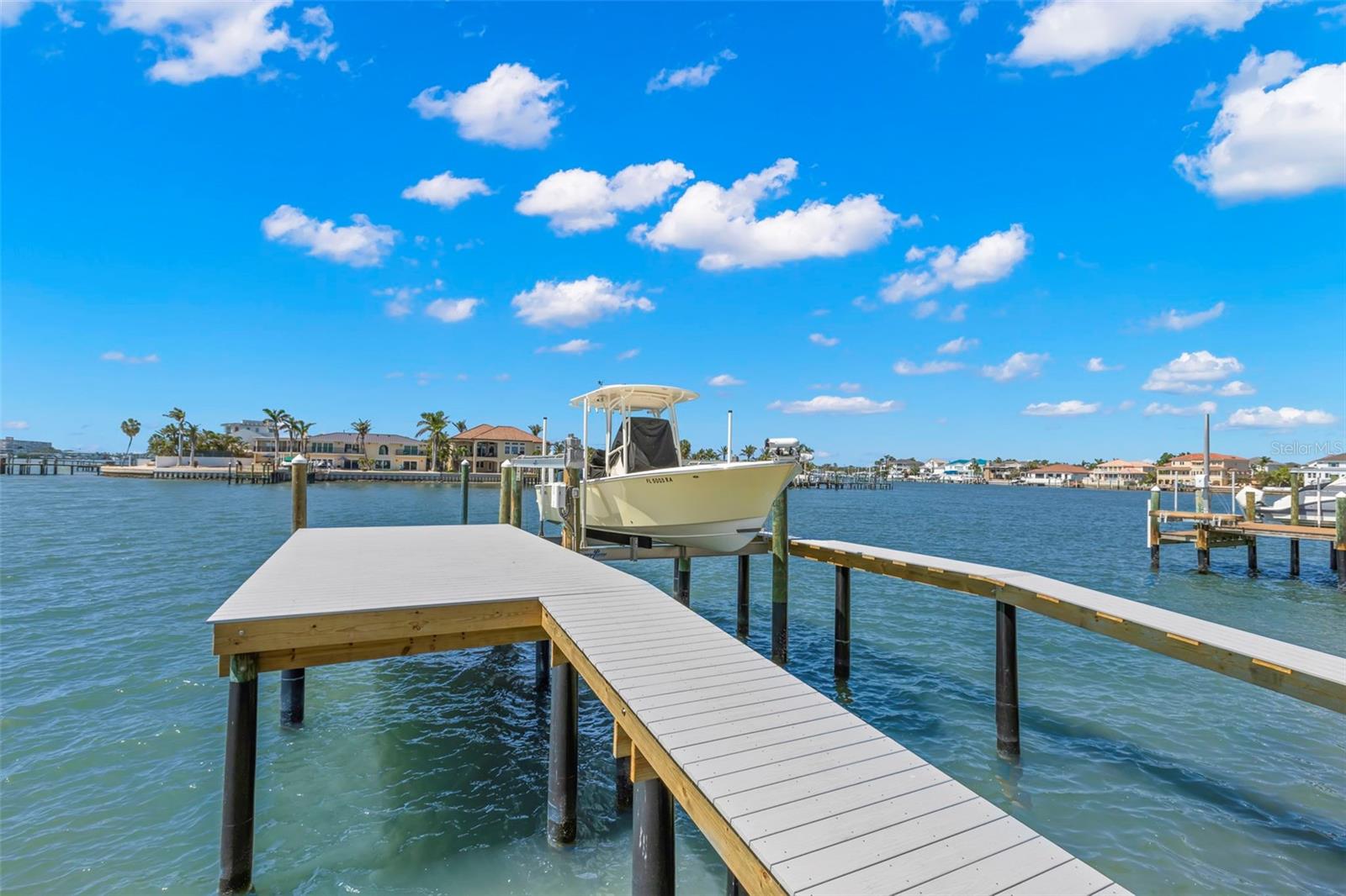 KIPPS COLONY ESTATES AT PASADENA YACHT/COUNTRY CL - Residential