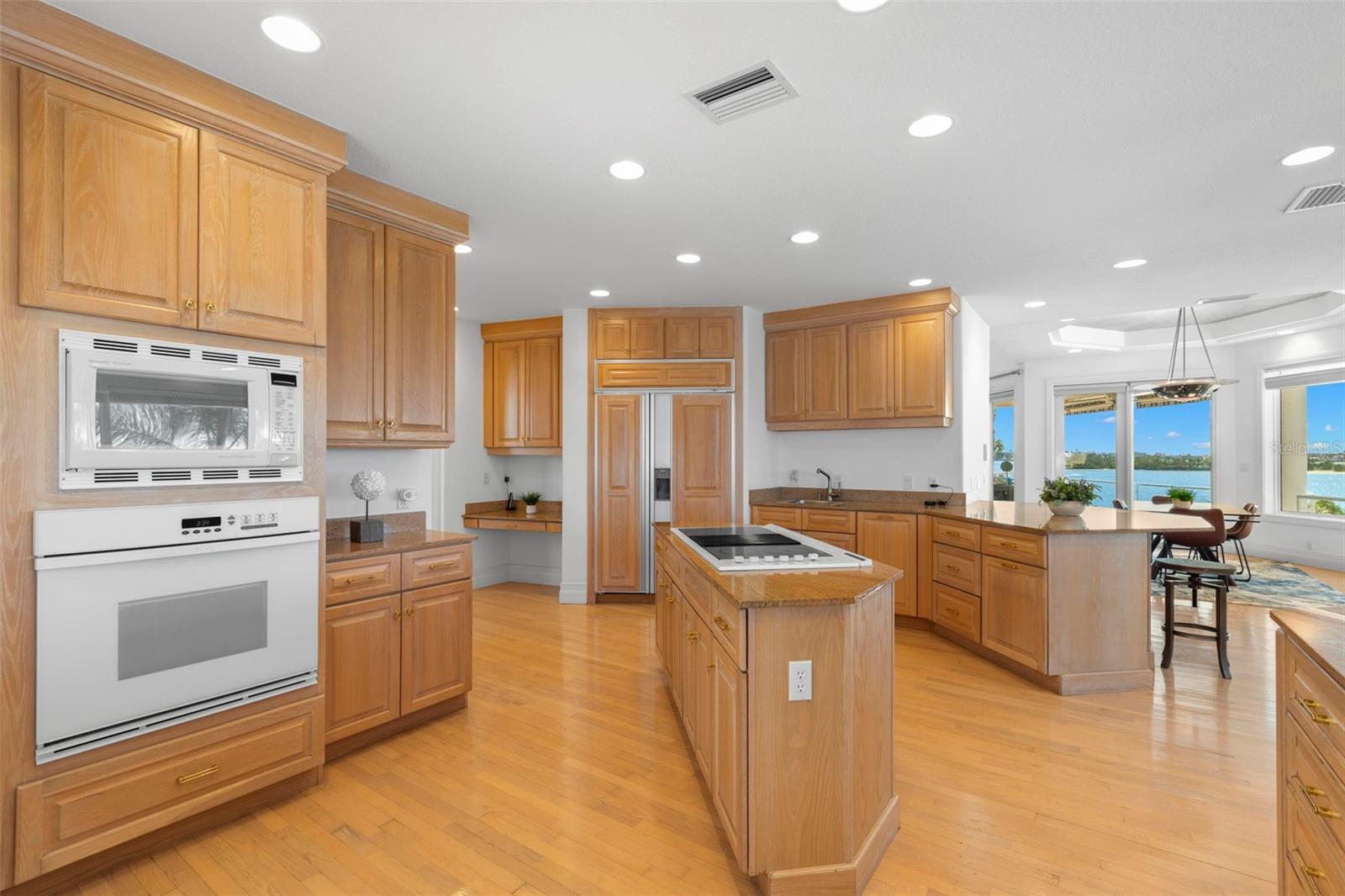 KIPPS COLONY ESTATES AT PASADENA YACHT/COUNTRY CL - Residential