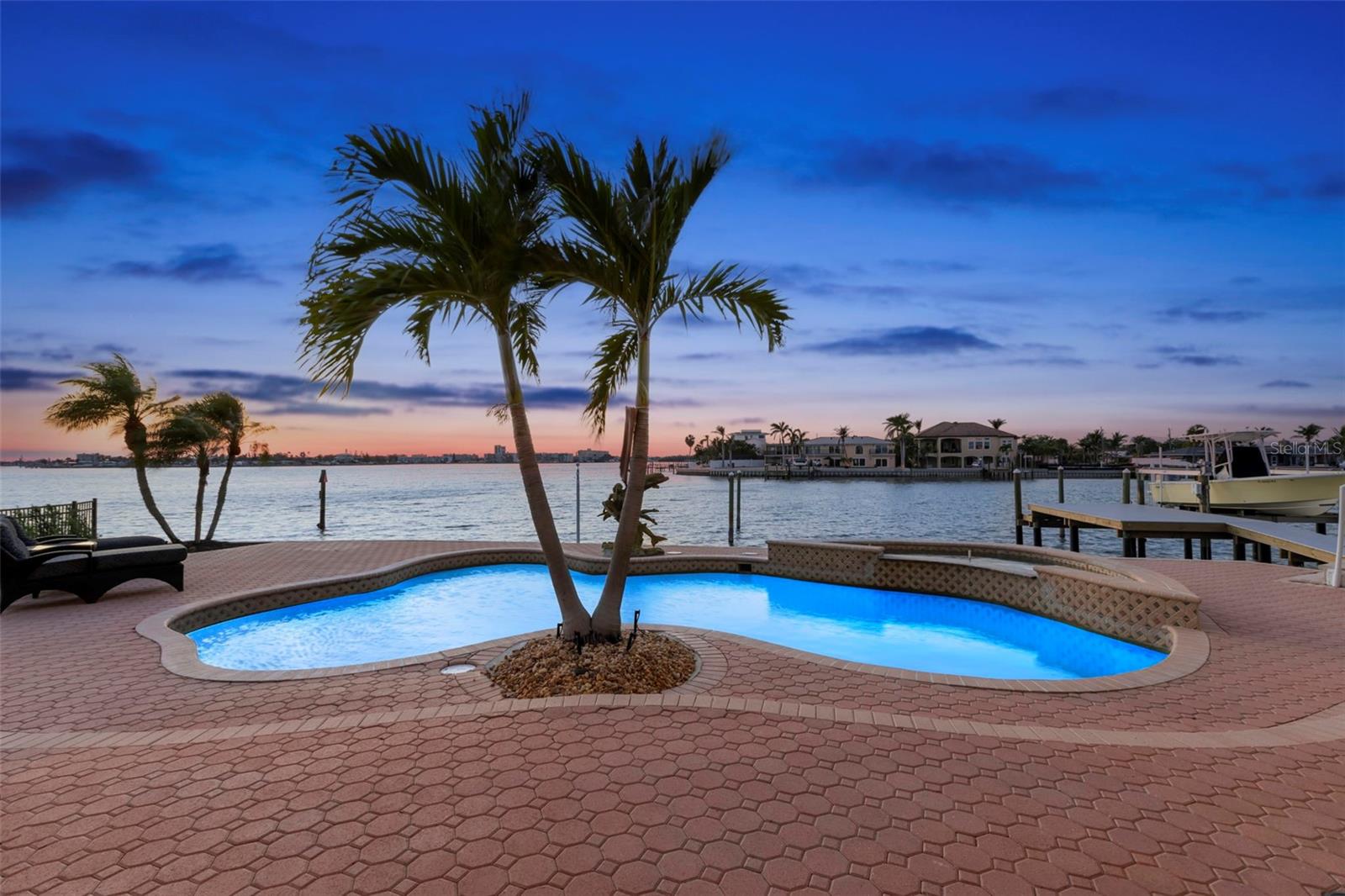 KIPPS COLONY ESTATES AT PASADENA YACHT/COUNTRY CL - Residential