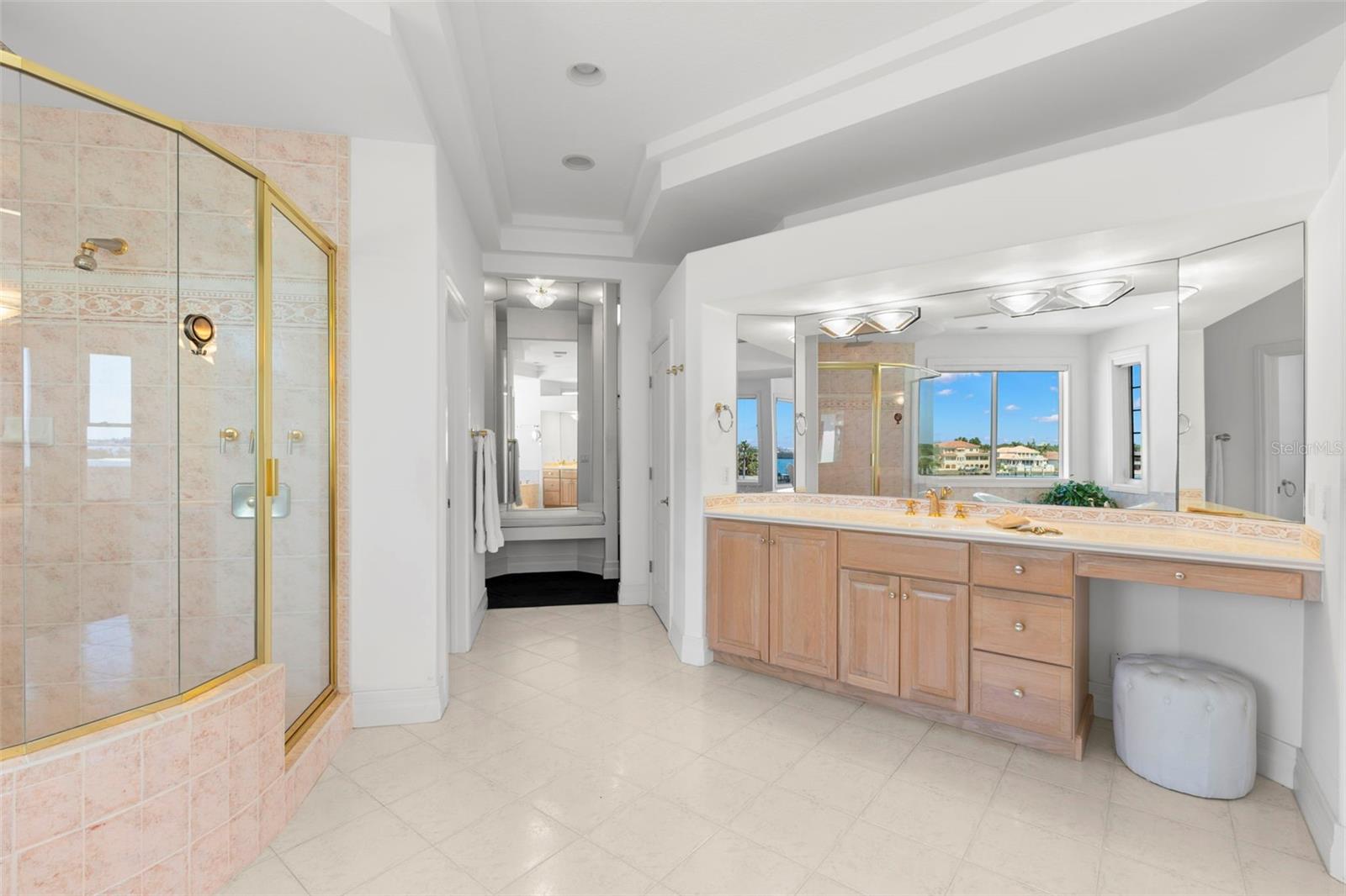 KIPPS COLONY ESTATES AT PASADENA YACHT/COUNTRY CL - Residential