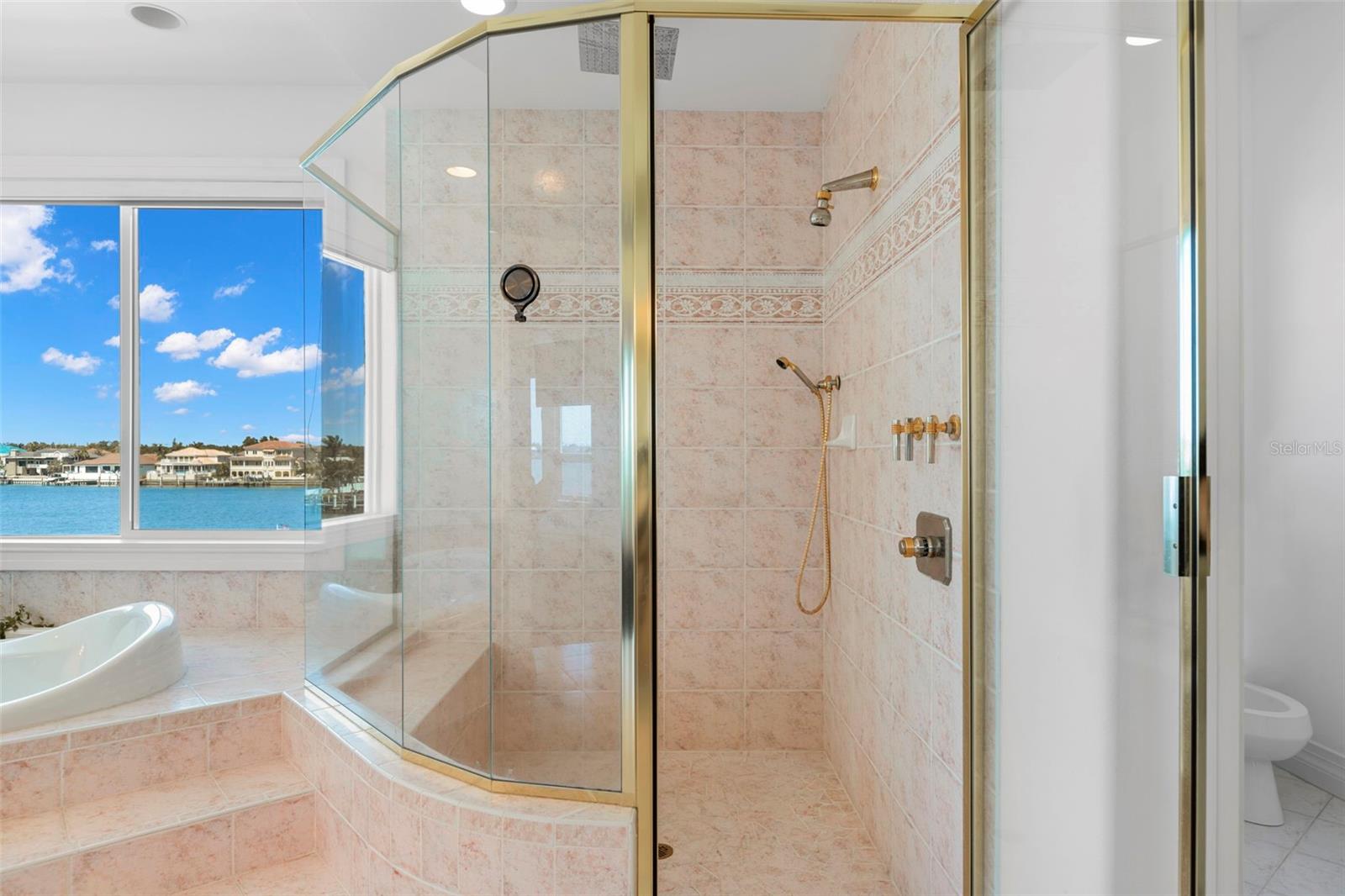 KIPPS COLONY ESTATES AT PASADENA YACHT/COUNTRY CL - Residential