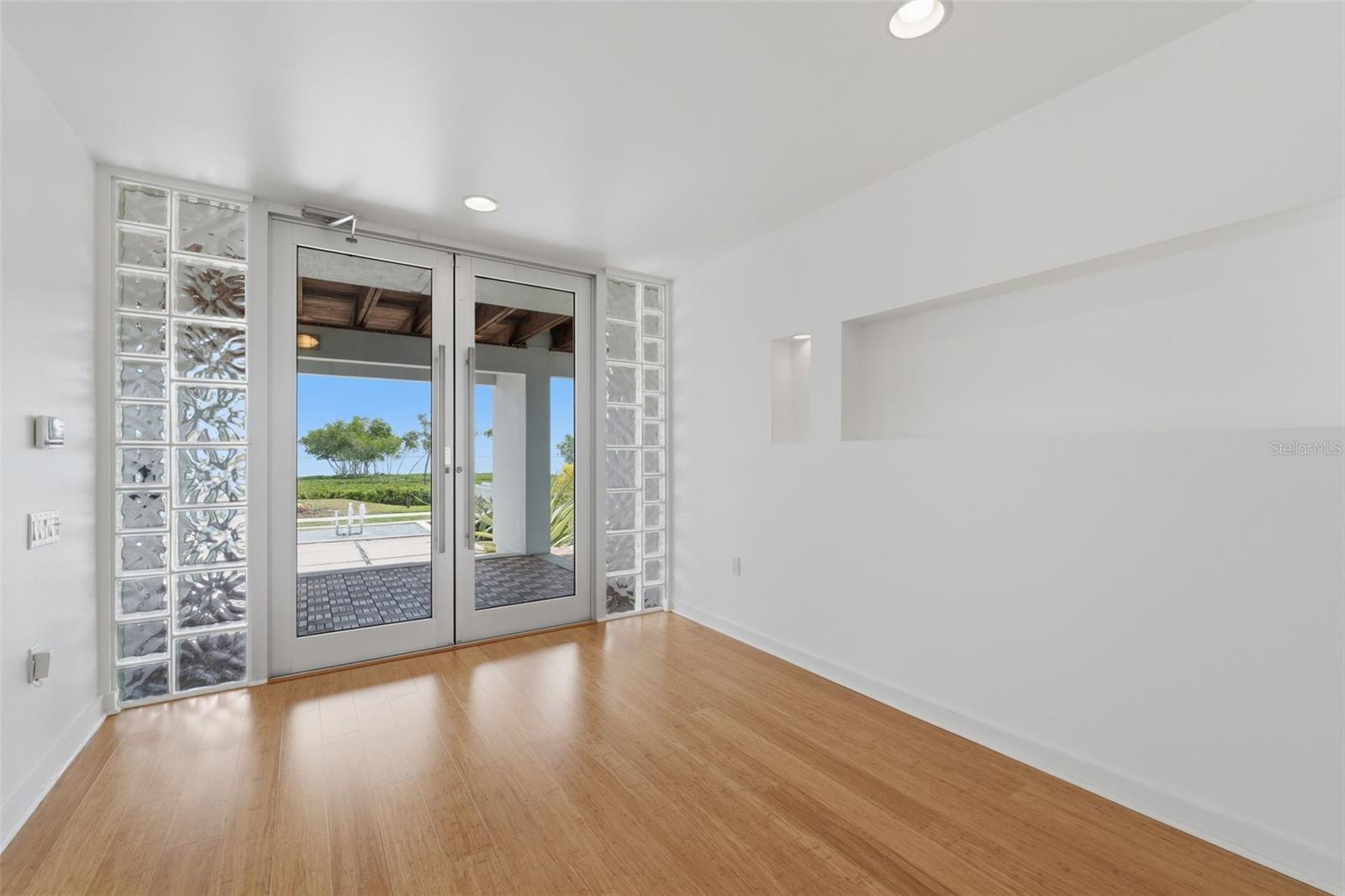 BAY SHORE DRIVE SUB - Residential