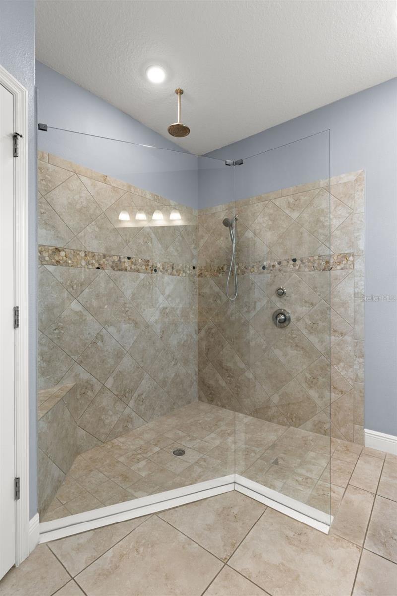 ROSE HAVEN PH 01 - Residential