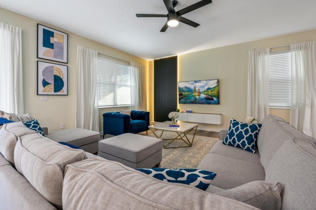 COVE AT STOREY LAKE II - Residential